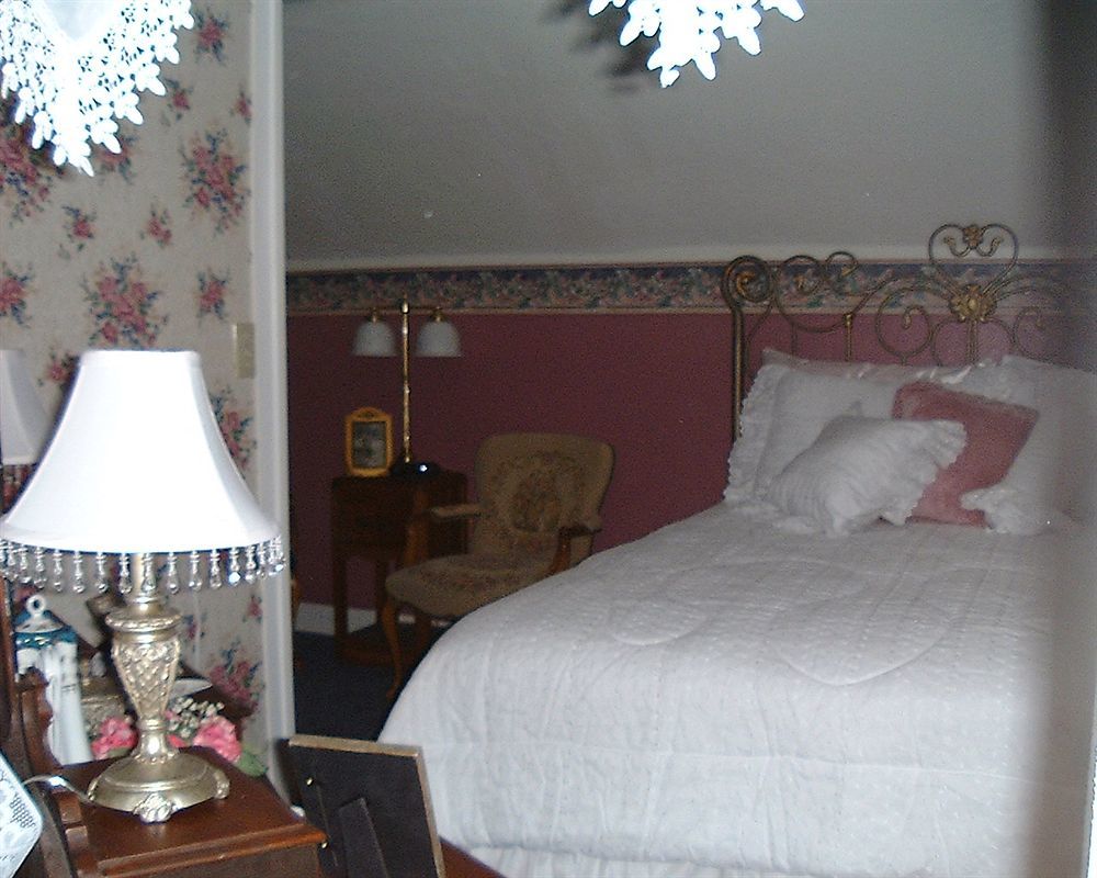 Victoria'S Bed And Breakfast Parowan Екстериор снимка